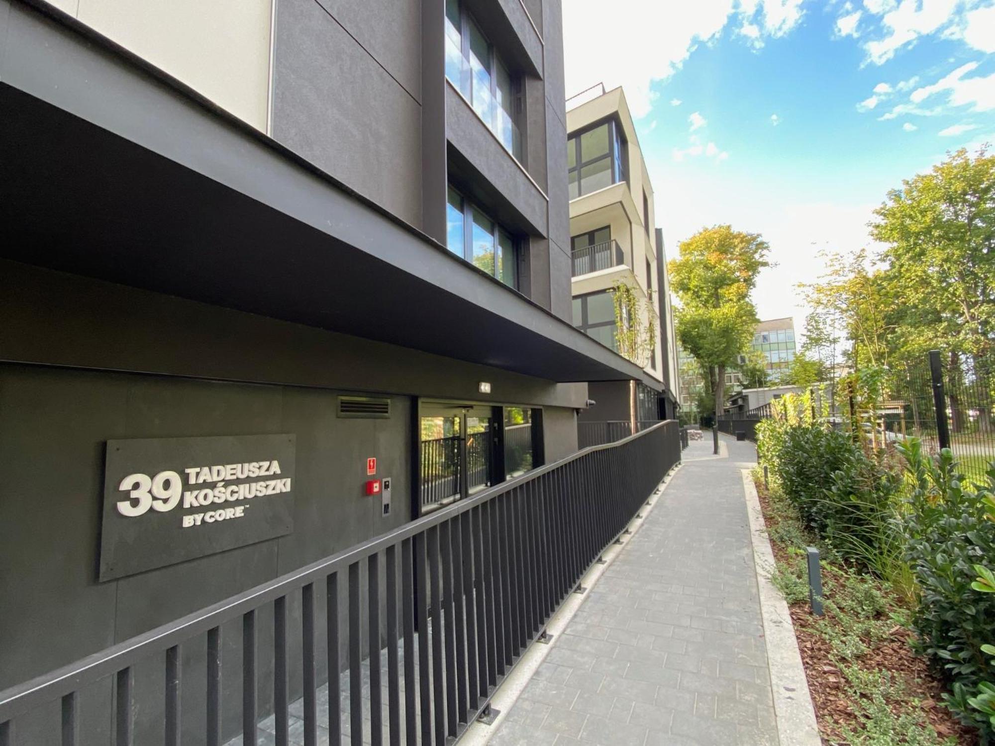 Vistula Avenue Apartment Free Parking, Swimming Pool, Sauna & Gym Krakau Buitenkant foto