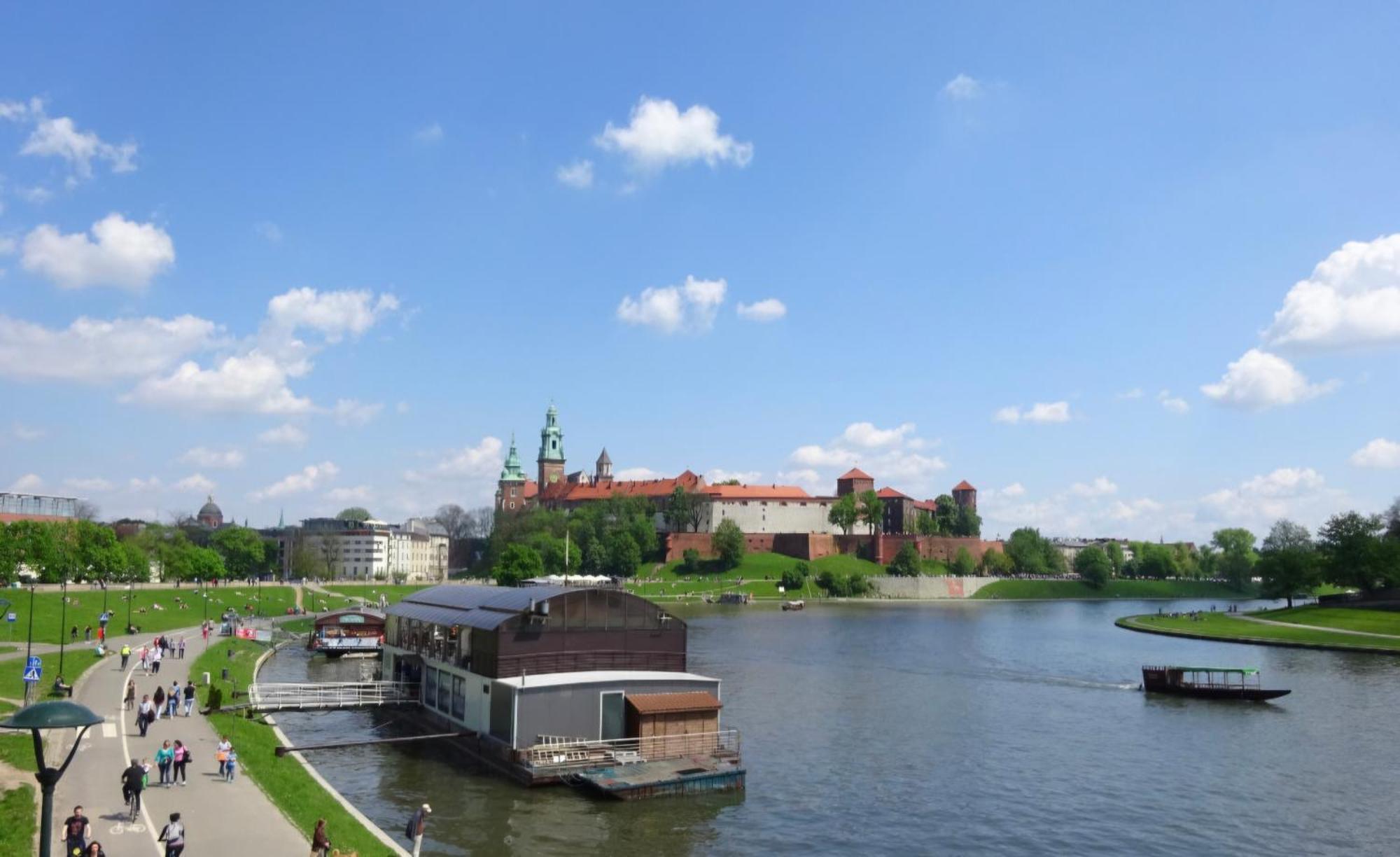 Vistula Avenue Apartment Free Parking, Swimming Pool, Sauna & Gym Krakau Buitenkant foto