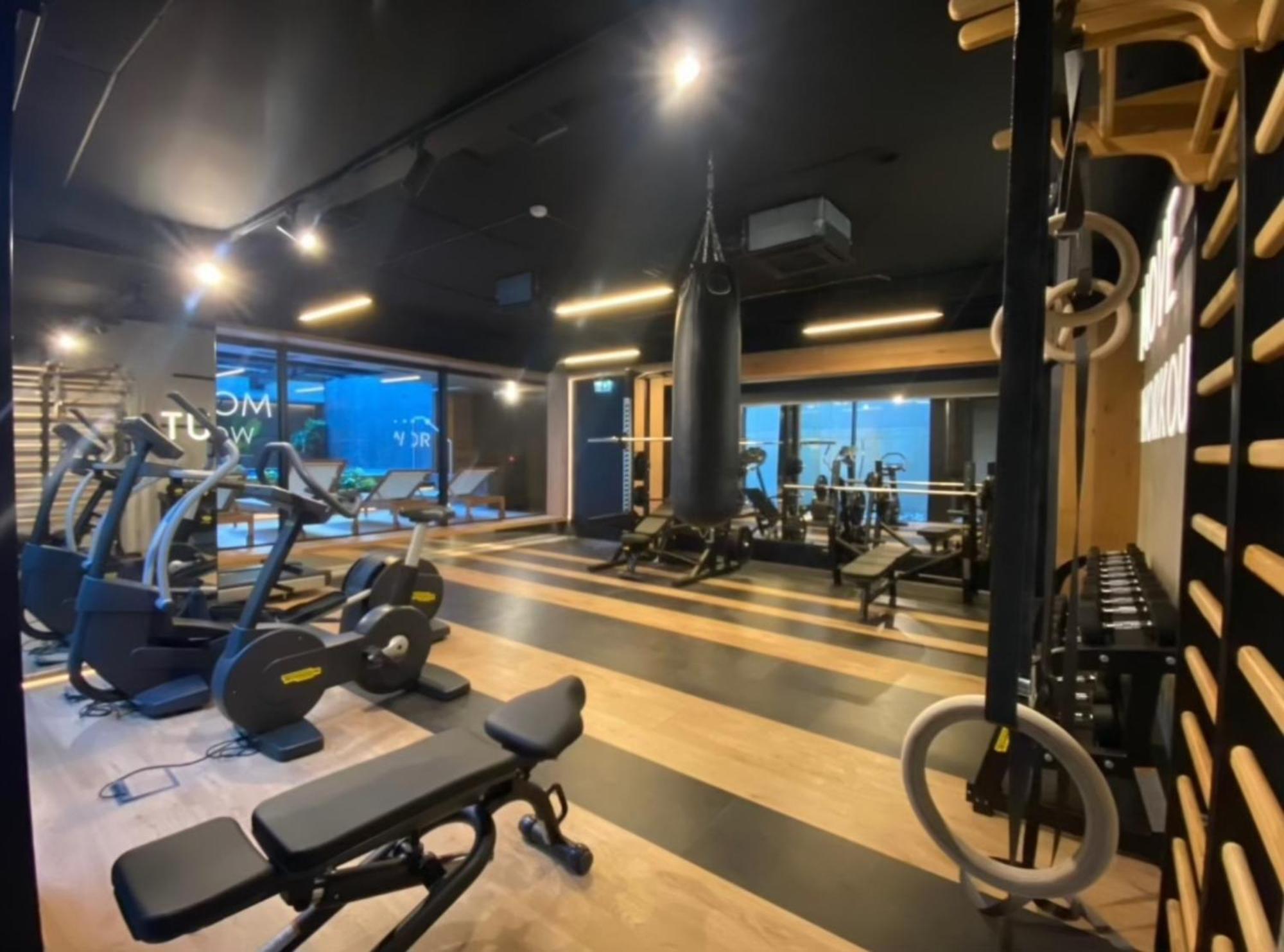 Vistula Avenue Apartment Free Parking, Swimming Pool, Sauna & Gym Krakau Buitenkant foto